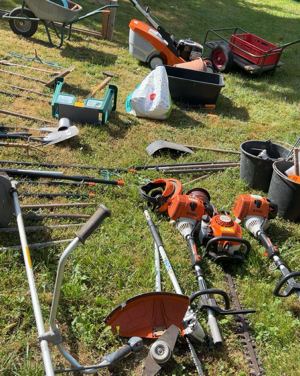 Rasenmäher, Freischneider, Heckenscheren und Handwerkzeuge von Asma Gartenbau